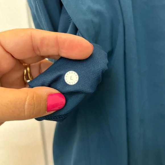 Lululemon T.H.E. Short Linerless 7"
Iron Blue - Picture 8 of 8